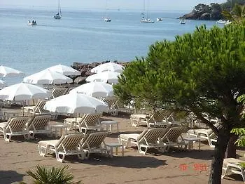 Agay Beach 酒店 2*