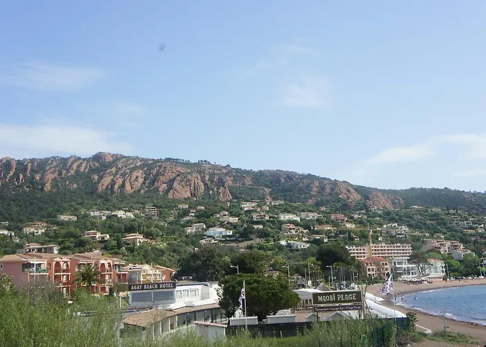 Agay Beach 2* Saint-Raphael (Var)
